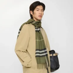 Check Cashmere Scarf