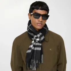 Check Cashmere Scarf
