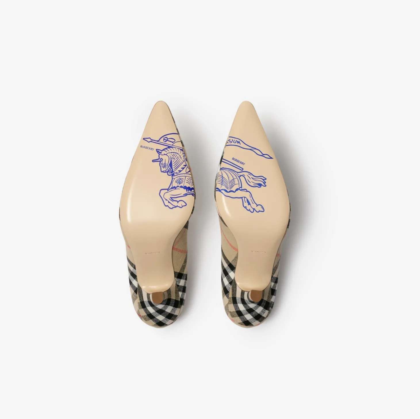 Check Dame Pumps
