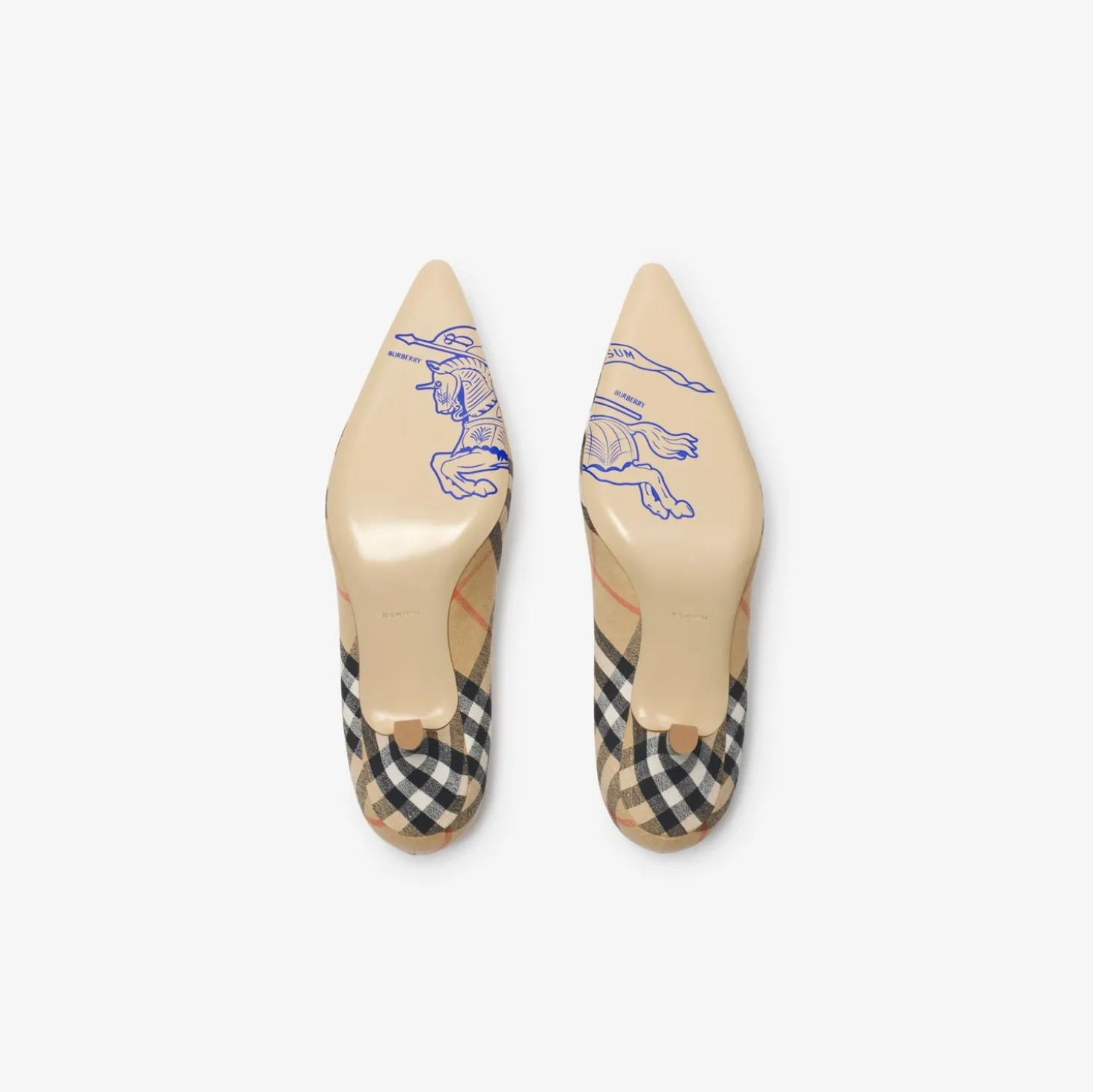 Check Dame Pumps