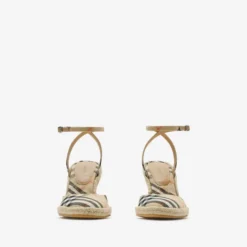 Check Mews Espadrille Pumps​