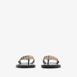Check Pavilion Sandals​