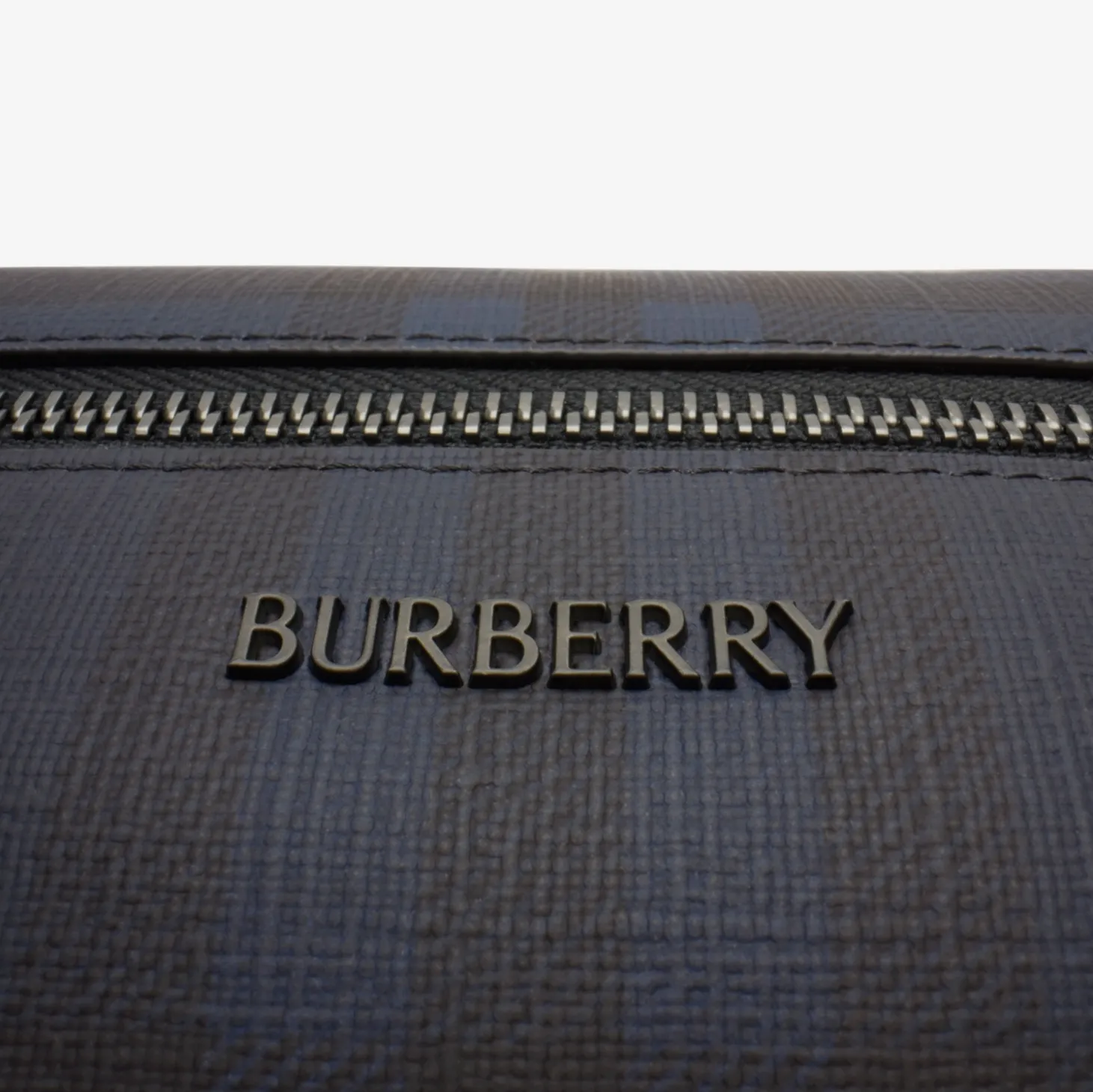 Check Travel Pouch