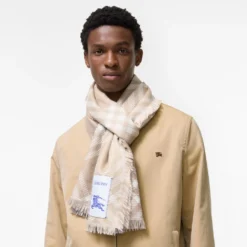 Gradient Check Wool Silk Scarf