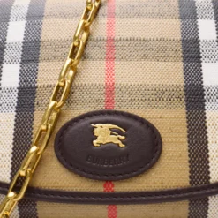 Highlands Chain Strap Wallet