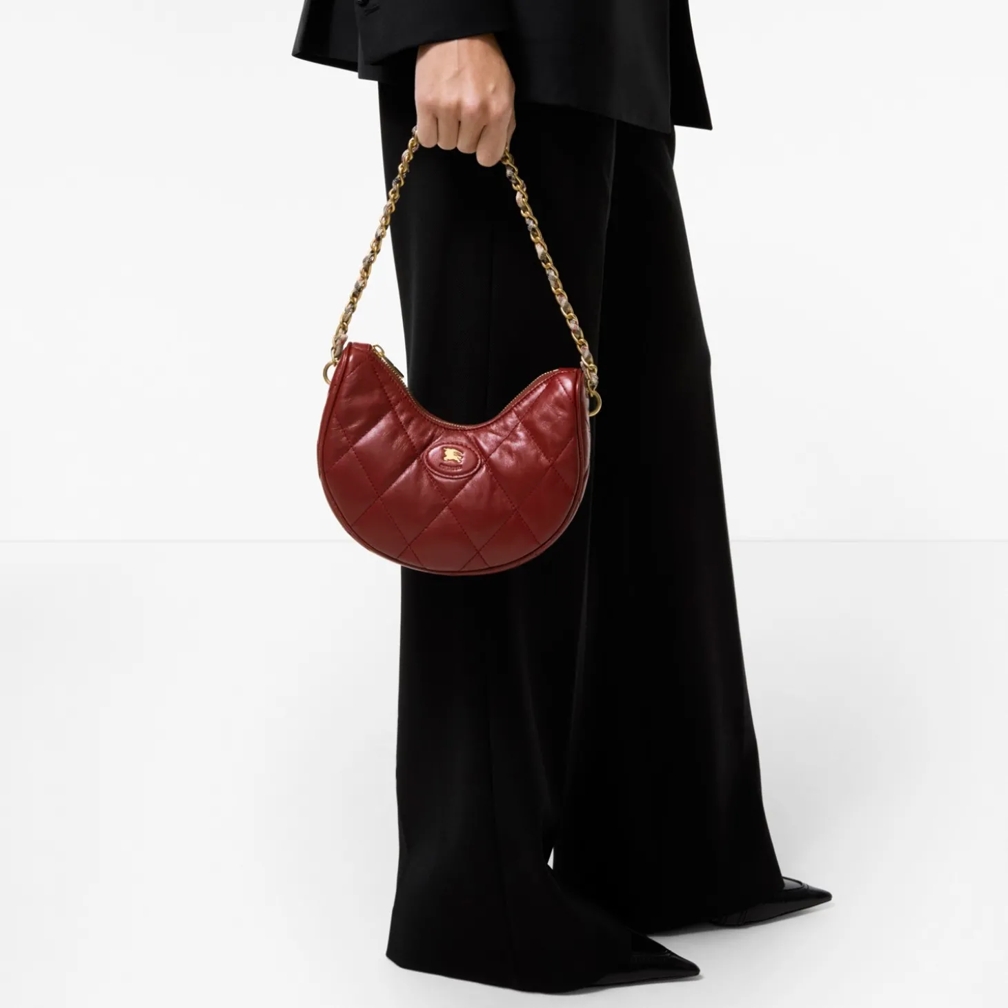 Horseshoe Chain Bag