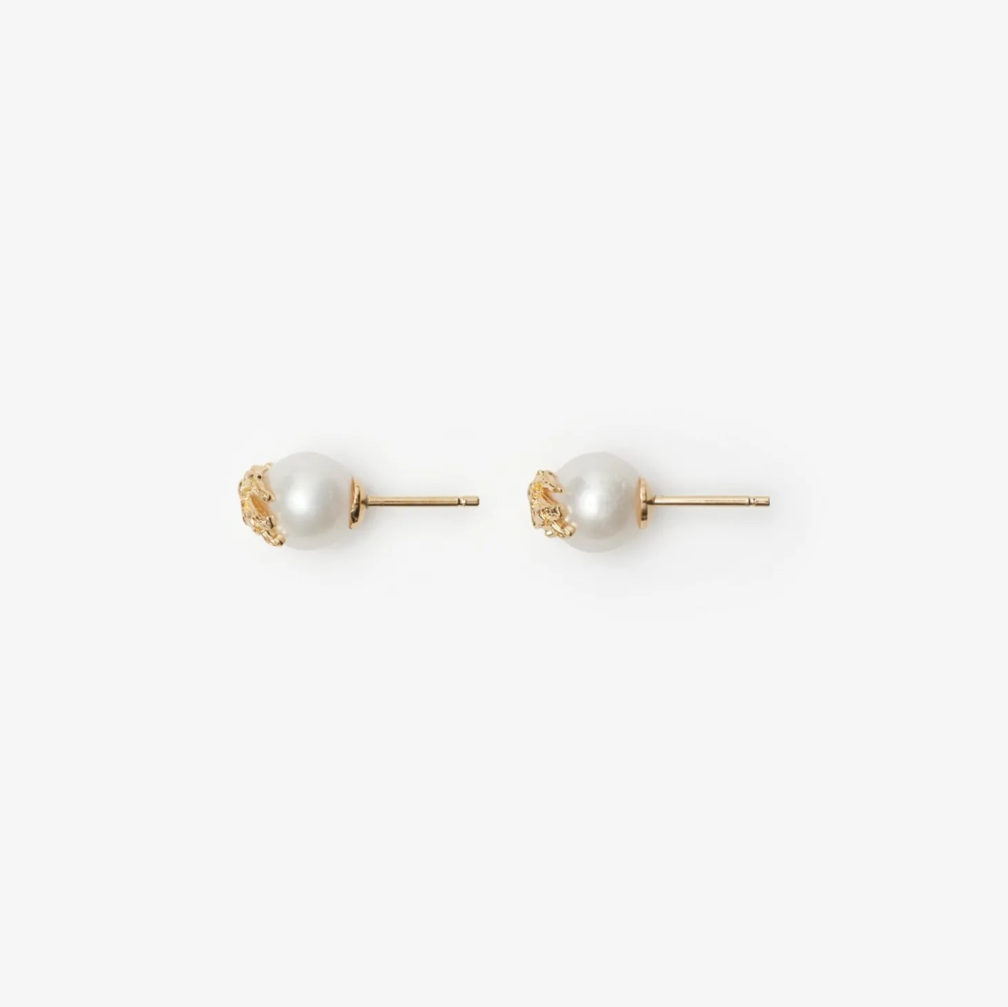 Knight Pearl Stud Earrings