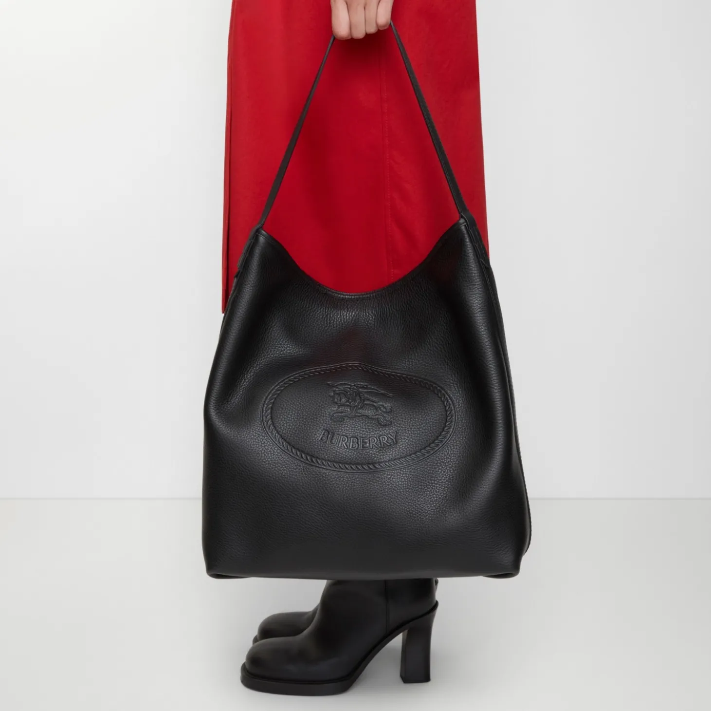 Medium Highlands Shoulder Bag
