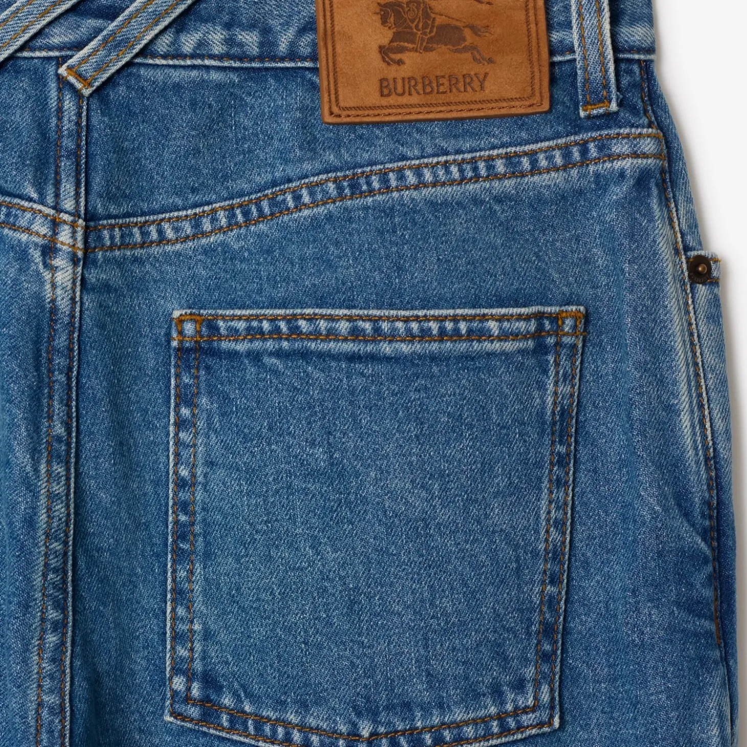 Mid-rise Straight Jeans