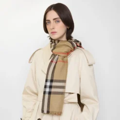 Reversible Check Wool Silk Scarf