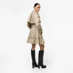 Short Gabardine Tillydrine Trench Coat