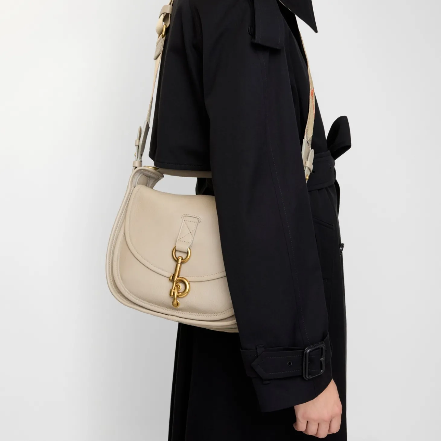 Small B Clip Messenger Bag