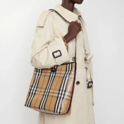 Small Highlands Shoulder Bag