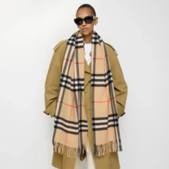 Wide Check Cashmere Scarf